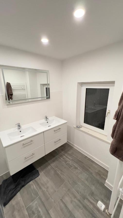 Geraeumiges City-Apartment Mit 2 Badezimmer Und Parkplaetzen D46-Og Oldenburg Exterior foto