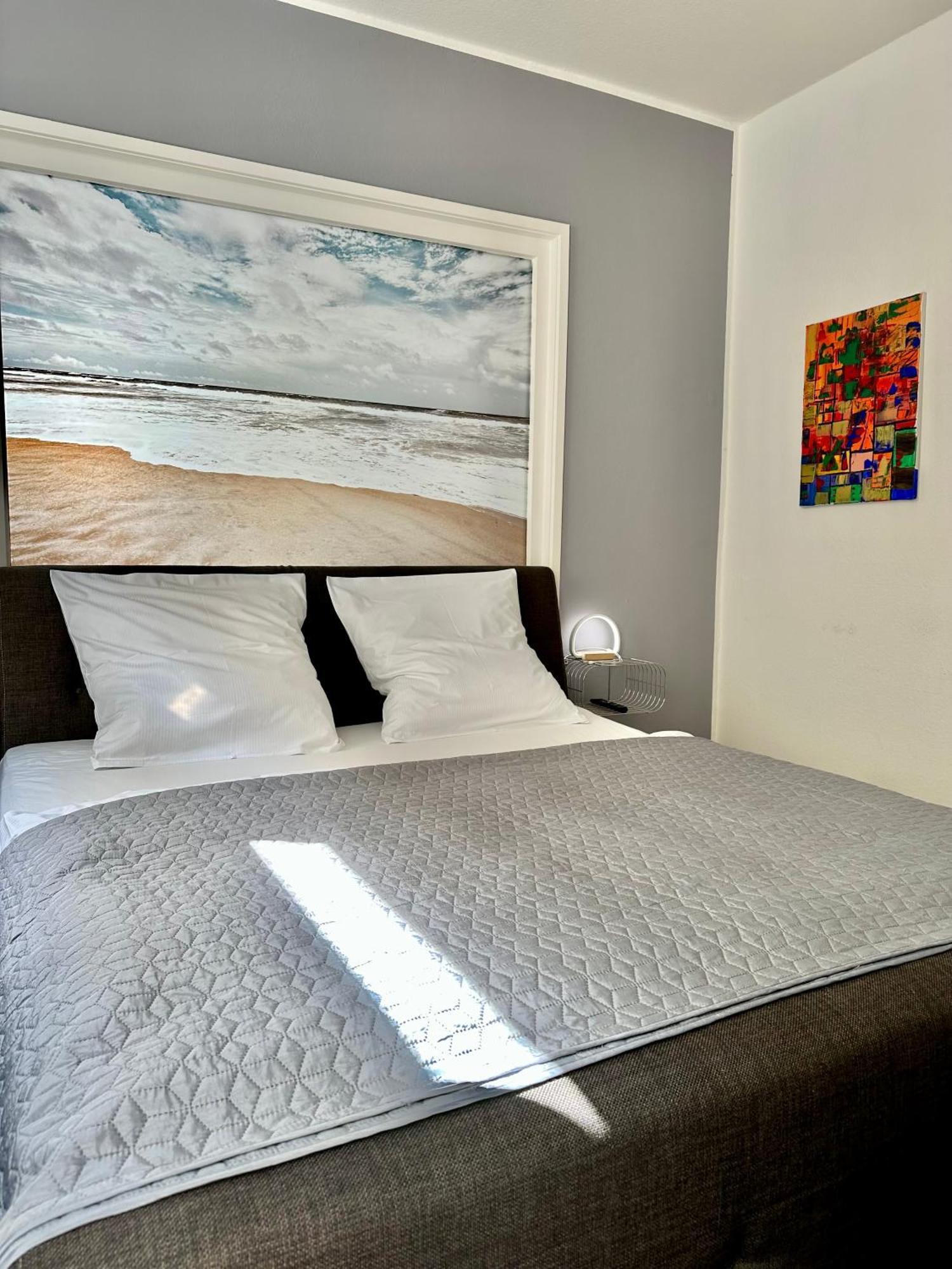 Geraeumiges City-Apartment Mit 2 Badezimmer Und Parkplaetzen D46-Og Oldenburg Exterior foto