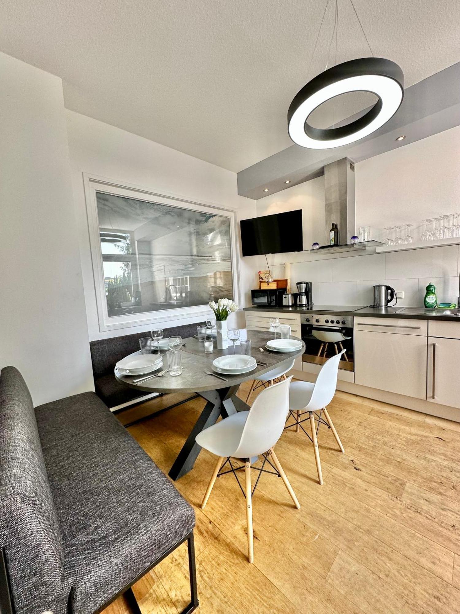 Geraeumiges City-Apartment Mit 2 Badezimmer Und Parkplaetzen D46-Og Oldenburg Exterior foto